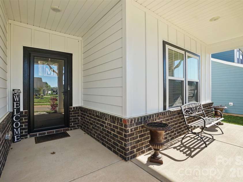 40184 Crooked Stick Drive, Lancaster, SC 29720.  MLS# CAR4356977, YatesRealty ID 18836. Covered Front Porch