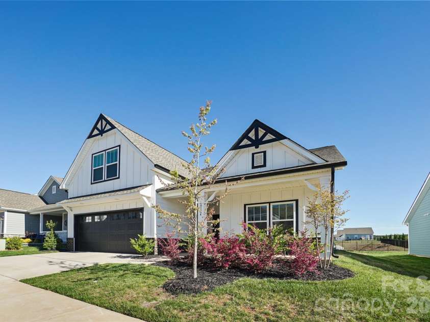 40184 Crooked Stick Drive, Lancaster, SC 29720.  MLS# CAR4356977, YatesRealty ID 18836. Front of home