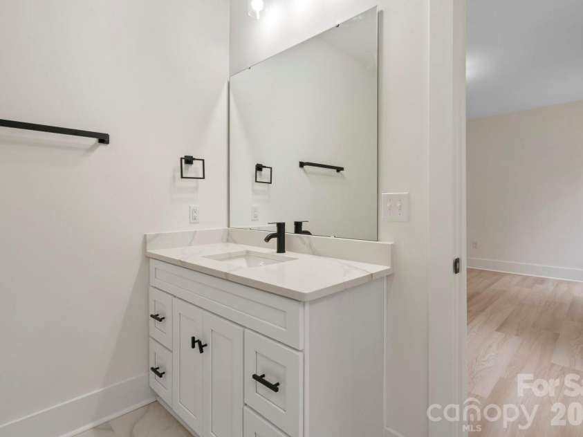 10405 Briarhurst Place, Mint Hill, NC 28227.  MLS# CAR4368724, YatesRealty ID 18837. 