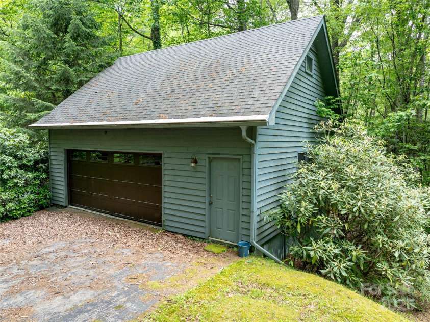 1396 Christy Trail, Sapphire, NC 28774.  MLS# CAR4293782, YatesRealty ID 18837. 