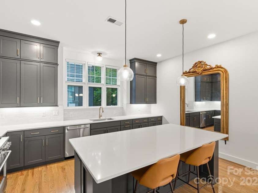 3026 Kalex Court, Charlotte, NC 28204.  MLS# CAR4309036, YatesRealty ID 18838. 