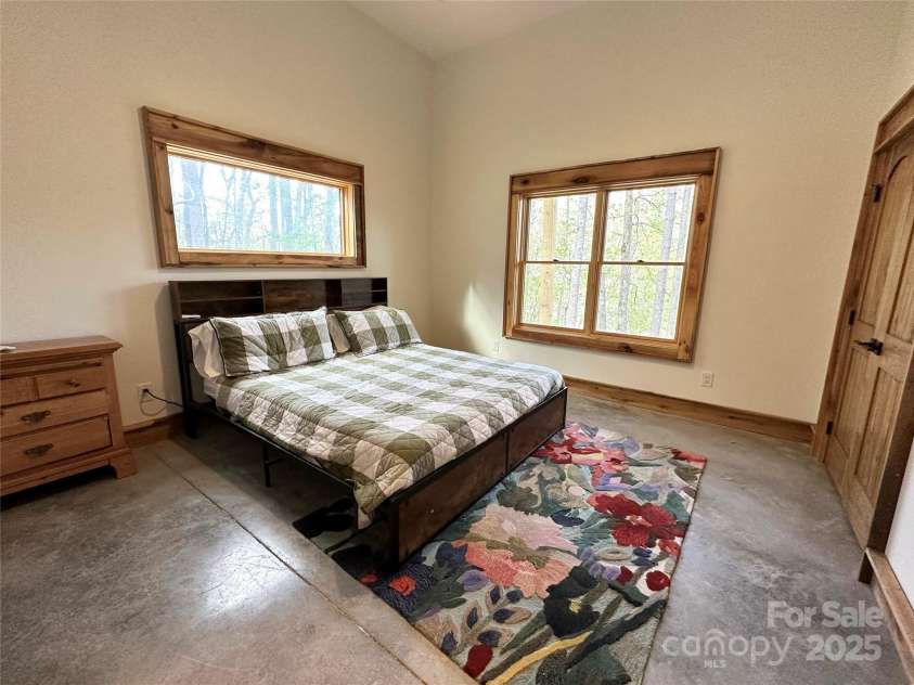 371 Hews Circle, Blowing Rock, NC 28605.  MLS# CAR4196157, YatesRealty ID 1884. 