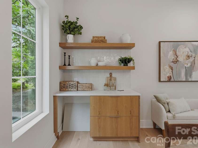 604 16th Street, Charlotte, NC 28206.  MLS# CAR4246923, YatesRealty ID 1884. 