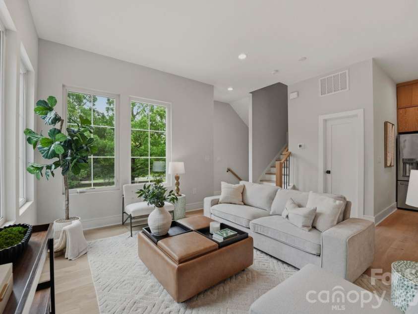 604 16th Street, Charlotte, NC 28206.  MLS# CAR4246923, YatesRealty ID 1884. Living area 