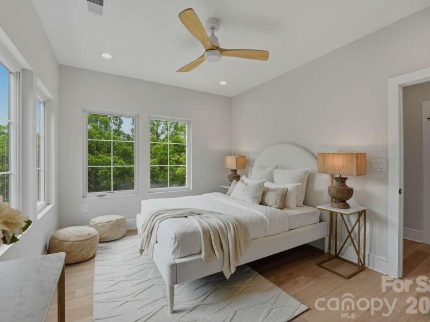 604 16th Street, Charlotte, NC 28206.  MLS# CAR4246923, YatesRealty ID 1884. Primary bedroom 