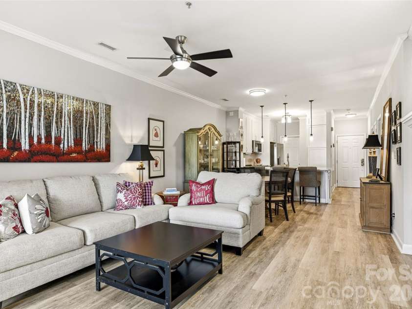 18824 Nautical Drive, Cornelius, NC 28031.  MLS# CAR4335097, YatesRealty ID 18840. 