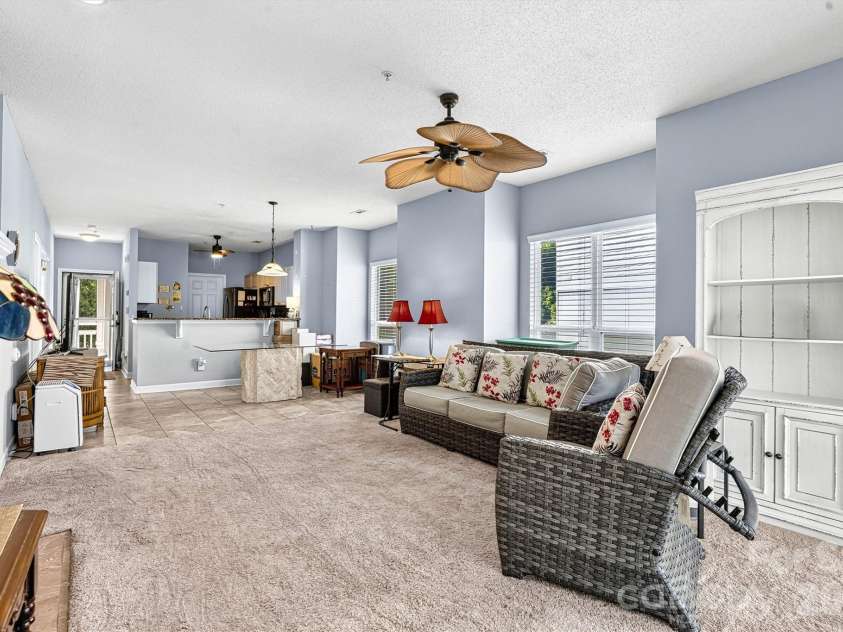 18824 Nautical Drive, Cornelius, NC 28031.  MLS# CAR4406934, YatesRealty ID 18840. 