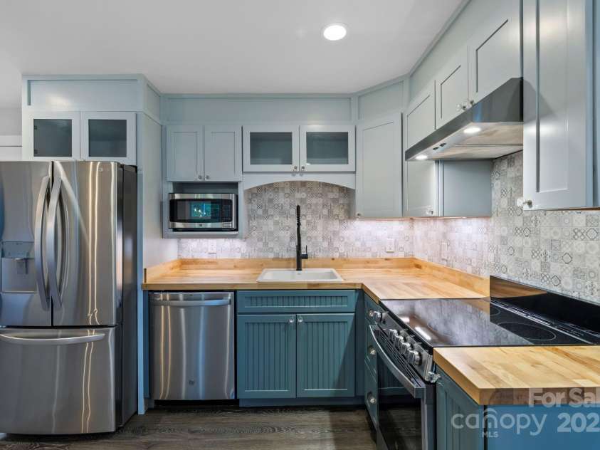 3471 & 3473 Chimney Rock Road, Hendersonville, NC 28792.  MLS# CAR4265004, YatesRealty ID 18841. 