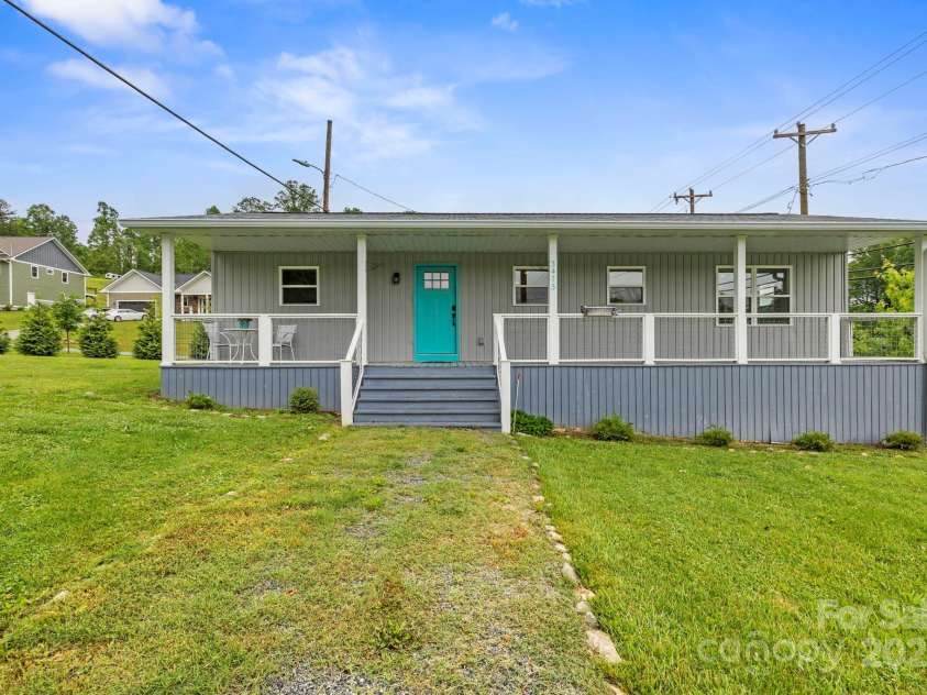 3471 & 3473 Chimney Rock Road, Hendersonville, NC 28792.  MLS# CAR4265004, YatesRealty ID 18841. Guest House - 3473