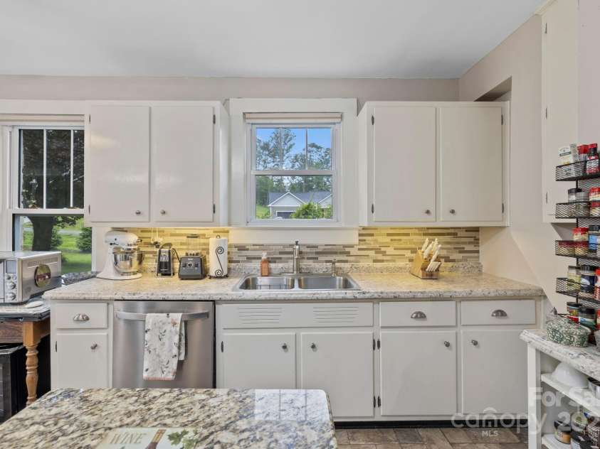 3471 & 3473 Chimney Rock Road, Hendersonville, NC 28792.  MLS# CAR4265004, YatesRealty ID 18841. Kitchen