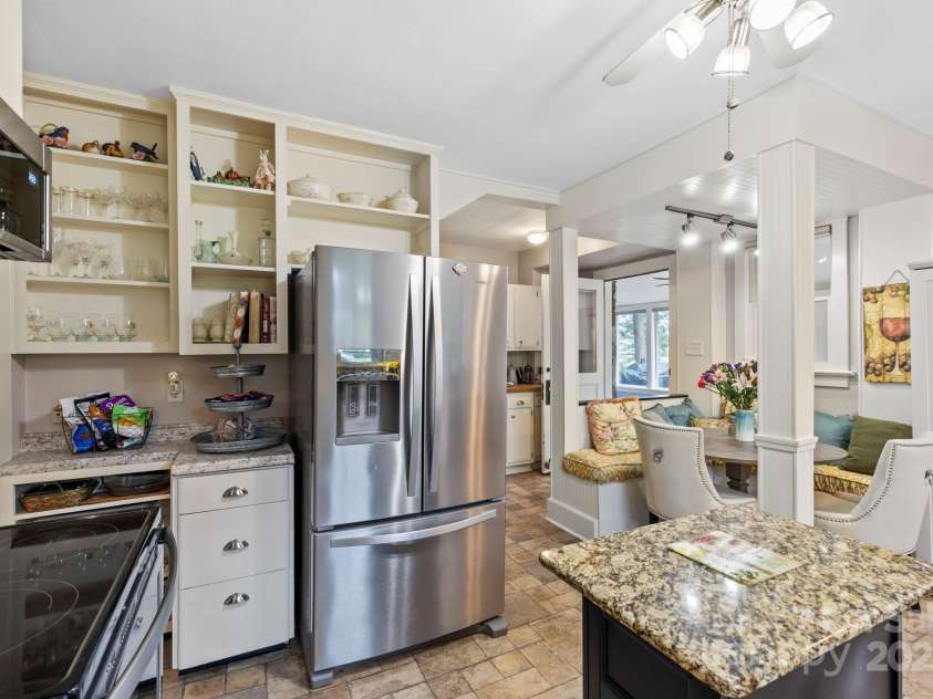 3471 & 3473 Chimney Rock Road, Hendersonville, NC 28792.  MLS# CAR4265004, YatesRealty ID 18841. Kitchen
