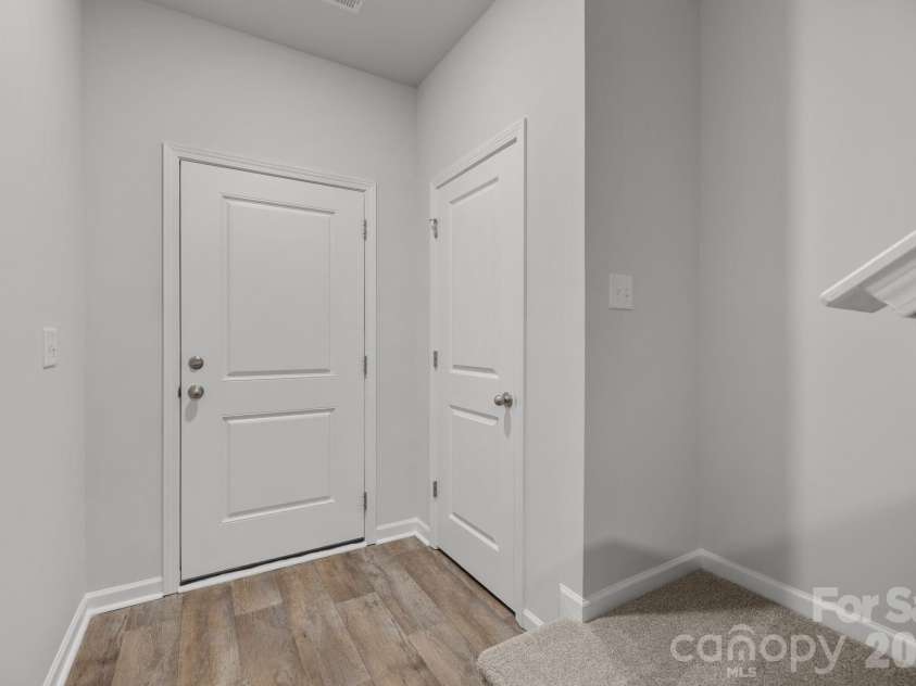 4552 Green Drake Drive, Charlotte, NC 28269.  MLS# CAR4277843, YatesRealty ID 18841. 