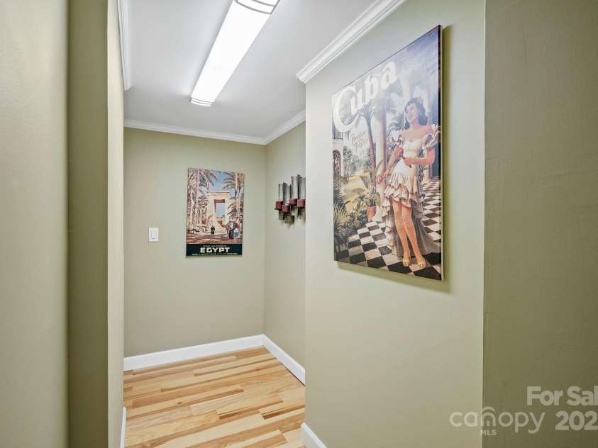 419 Blue Ridge Road, East Flat Rock, NC 28726.  MLS# CAR4269146, YatesRealty ID 18842. 