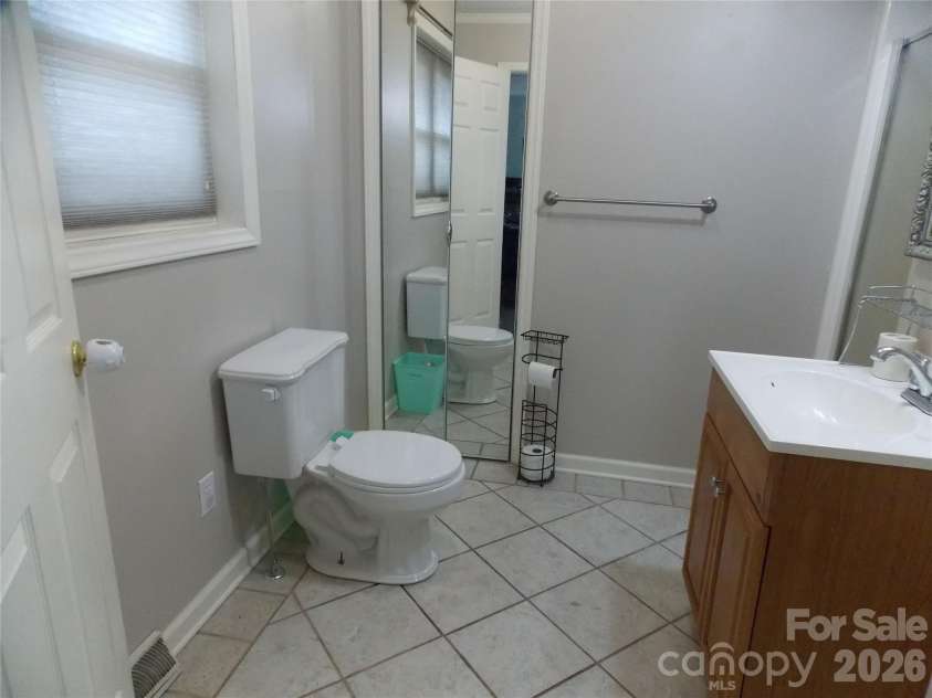 4268 Hartland Road, Lenoir, NC 28645.  MLS# CAR4367296, YatesRealty ID 18842. 