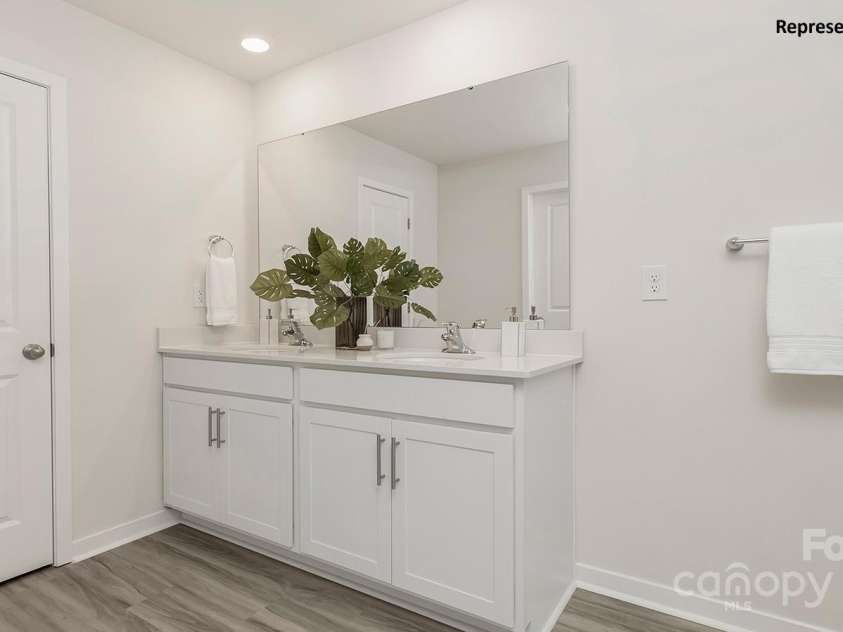 444 Court House Avenue, York, SC 29745.  MLS# CAR4269957, YatesRealty ID 18845. 