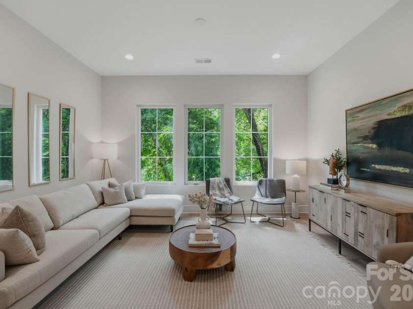 608 16th Street, Charlotte, NC 28206.  MLS# CAR4278207, YatesRealty ID 1885. 
