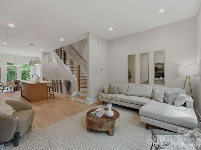 608 16th Street, Charlotte, NC 28206.  MLS# CAR4278207, YatesRealty ID 1885. 