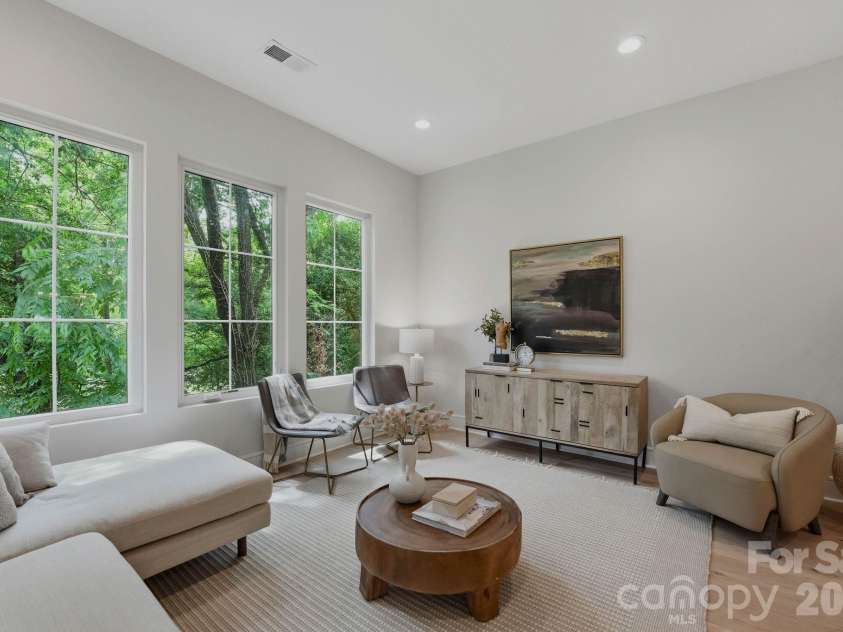608 16th Street, Charlotte, NC 28206.  MLS# CAR4278207, YatesRealty ID 1885. 