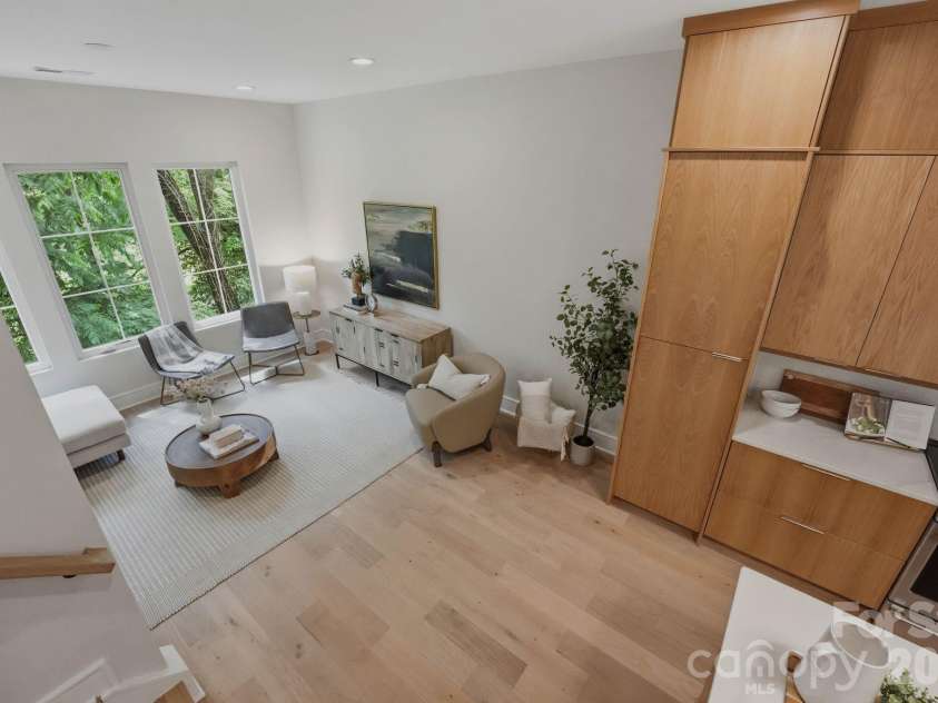 608 16th Street, Charlotte, NC 28206.  MLS# CAR4278207, YatesRealty ID 1885. 