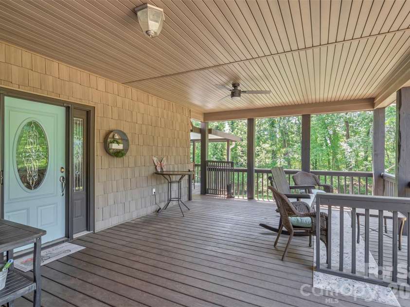 105 Winchester Drive, Shelby, NC 28152.  MLS# CAR4375983, YatesRealty ID 18850. 