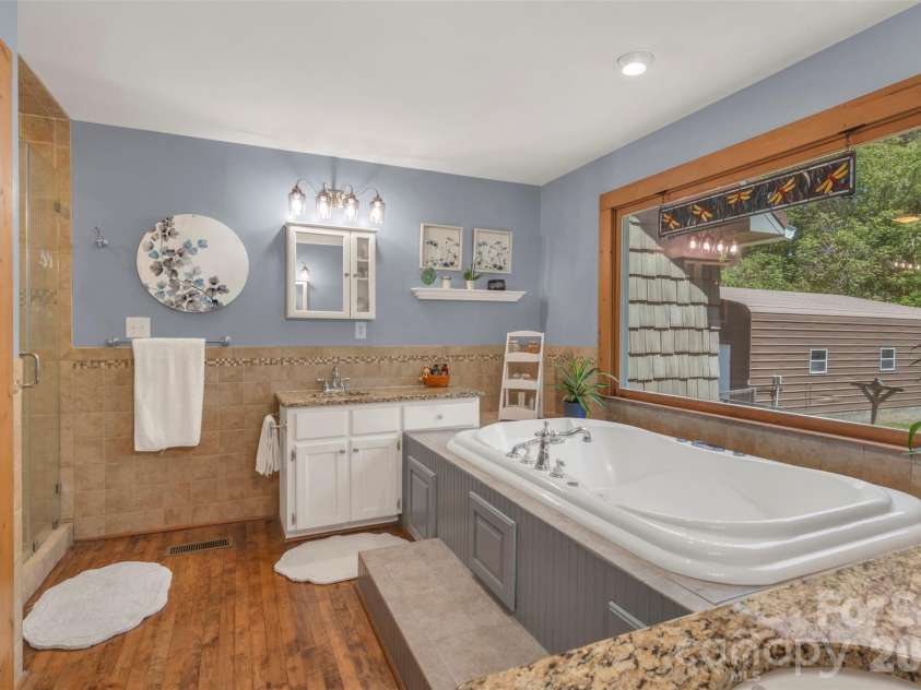 105 Winchester Drive, Shelby, NC 28152.  MLS# CAR4375983, YatesRealty ID 18850. Primary bathroom