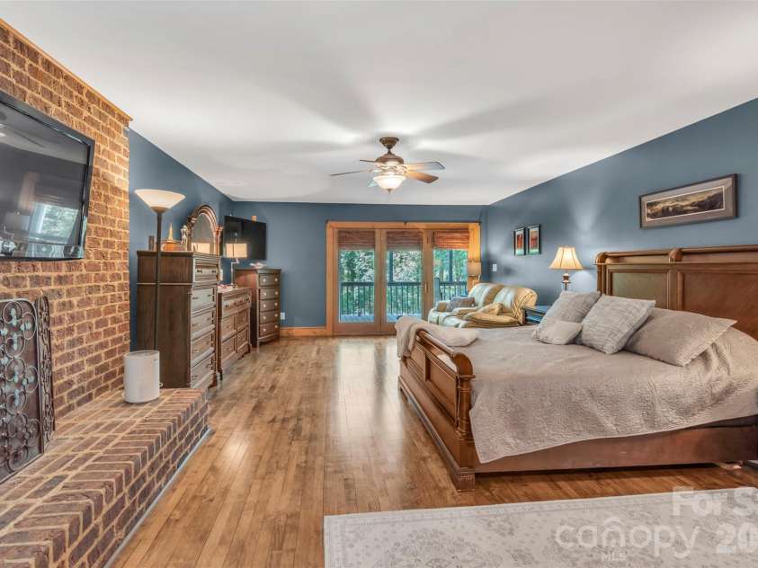 105 Winchester Drive, Shelby, NC 28152.  MLS# CAR4375983, YatesRealty ID 18850. Primary bedroom