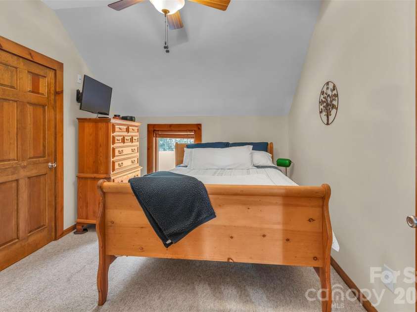 105 Winchester Drive, Shelby, NC 28152.  MLS# CAR4375983, YatesRealty ID 18850. Upstairs bedroom 