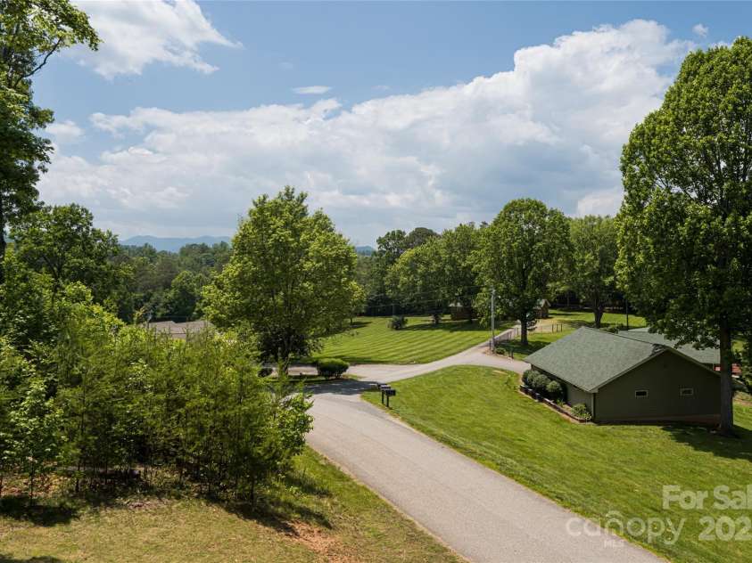91 Greenwells Glory Drive, Biltmore Lake, NC 28715.  MLS# CAR4265929, YatesRealty ID 18851. 