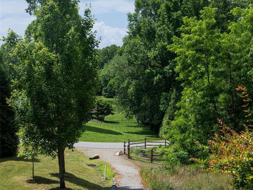 91 Greenwells Glory Drive, Biltmore Lake, NC 28715.  MLS# CAR4265929, YatesRealty ID 18851. 