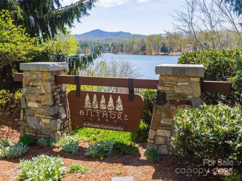 91 Greenwells Glory Drive, Biltmore Lake, NC 28715.  MLS# CAR4265929, YatesRealty ID 18851. 
