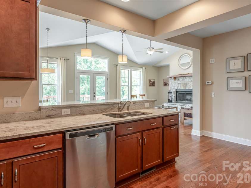 91 Greenwells Glory Drive, Biltmore Lake, NC 28715.  MLS# CAR4265929, YatesRealty ID 18851. 