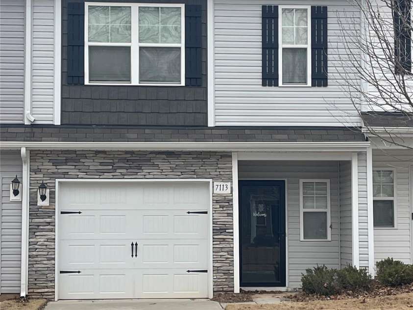 7113 Somerford Road, Charlotte, NC 28215.  MLS# CAR4344906, YatesRealty ID 18852. 