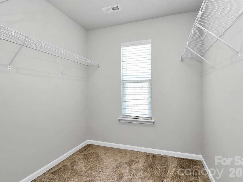 7113 Somerford Road, Charlotte, NC 28215.  MLS# CAR4344906, YatesRealty ID 18852. 