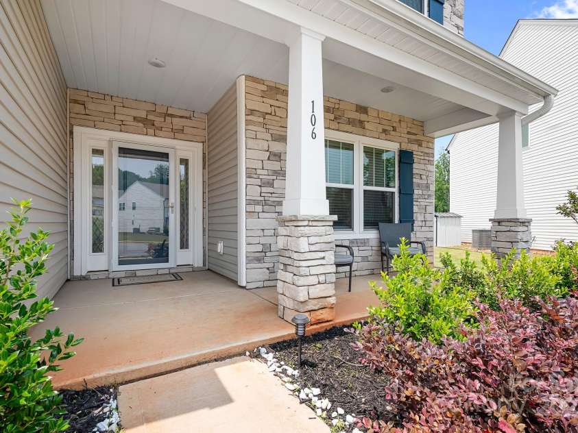 106 Tuppy Court, Statesville, NC 28625.  MLS# CAR4268805, YatesRealty ID 18853. 