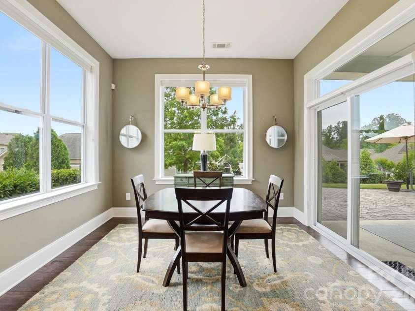 15519 Lake Ridge Road, Charlotte, NC 28278.  MLS# CAR4376472, YatesRealty ID 18853. 