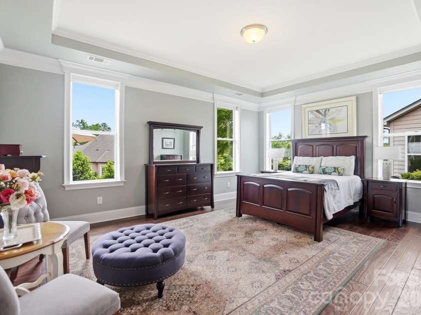 15519 Lake Ridge Road, Charlotte, NC 28278.  MLS# CAR4376472, YatesRealty ID 18853. 