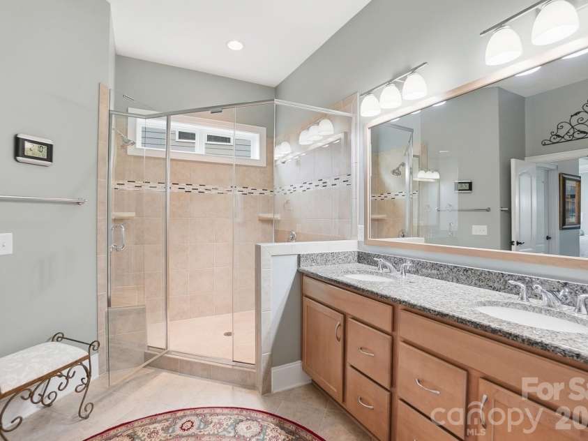 15519 Lake Ridge Road, Charlotte, NC 28278.  MLS# CAR4376472, YatesRealty ID 18853. 