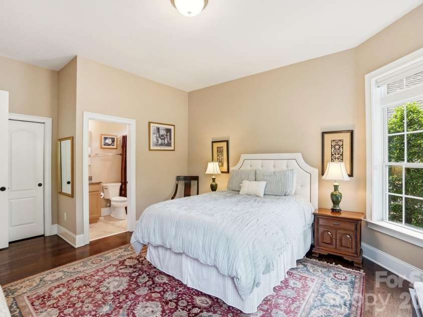 15519 Lake Ridge Road, Charlotte, NC 28278.  MLS# CAR4376472, YatesRealty ID 18853. 