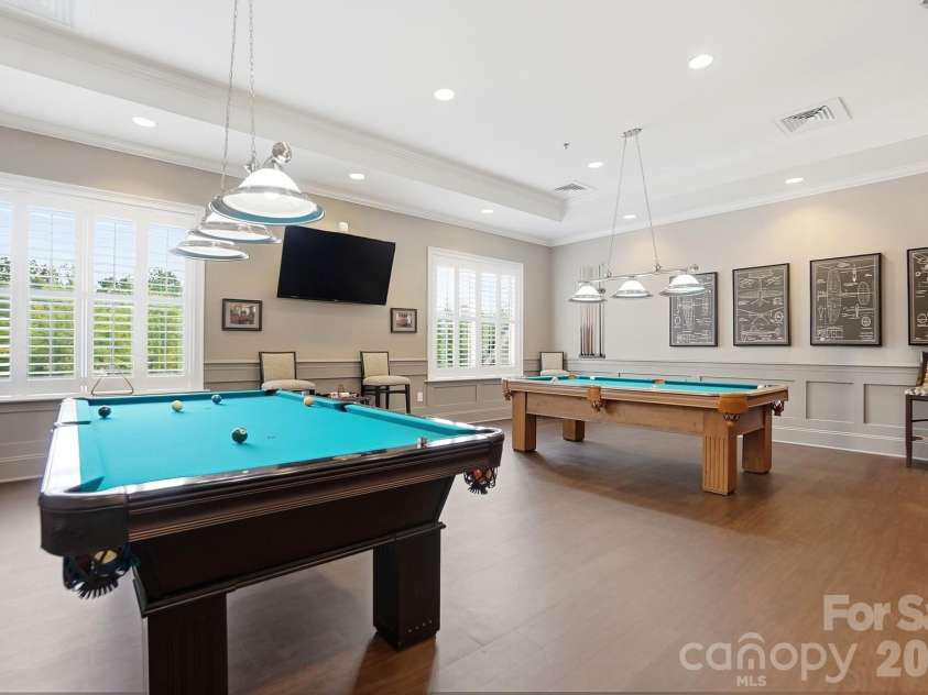15519 Lake Ridge Road, Charlotte, NC 28278.  MLS# CAR4376472, YatesRealty ID 18853. 