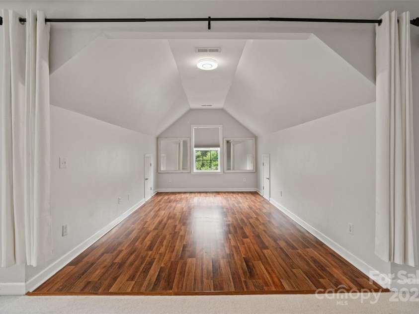 1812 Mill Chase Lane, Waxhaw, NC 28173.  MLS# CAR4270179, YatesRealty ID 18854. Bonus Room 2