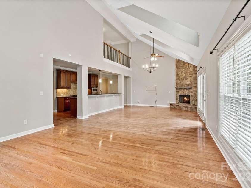 1812 Mill Chase Lane, Waxhaw, NC 28173.  MLS# CAR4270179, YatesRealty ID 18854. Great Room 3