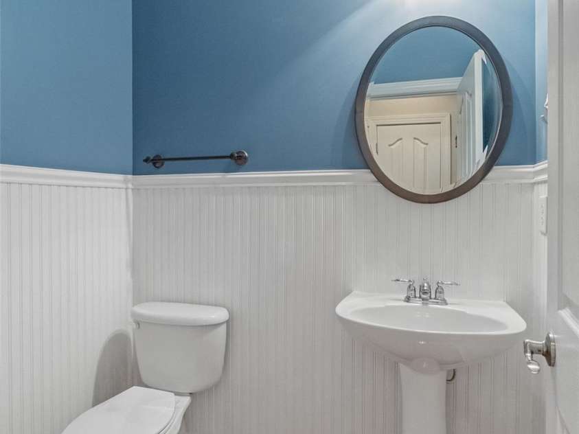 1812 Mill Chase Lane, Waxhaw, NC 28173.  MLS# CAR4270179, YatesRealty ID 18854. Half Bath