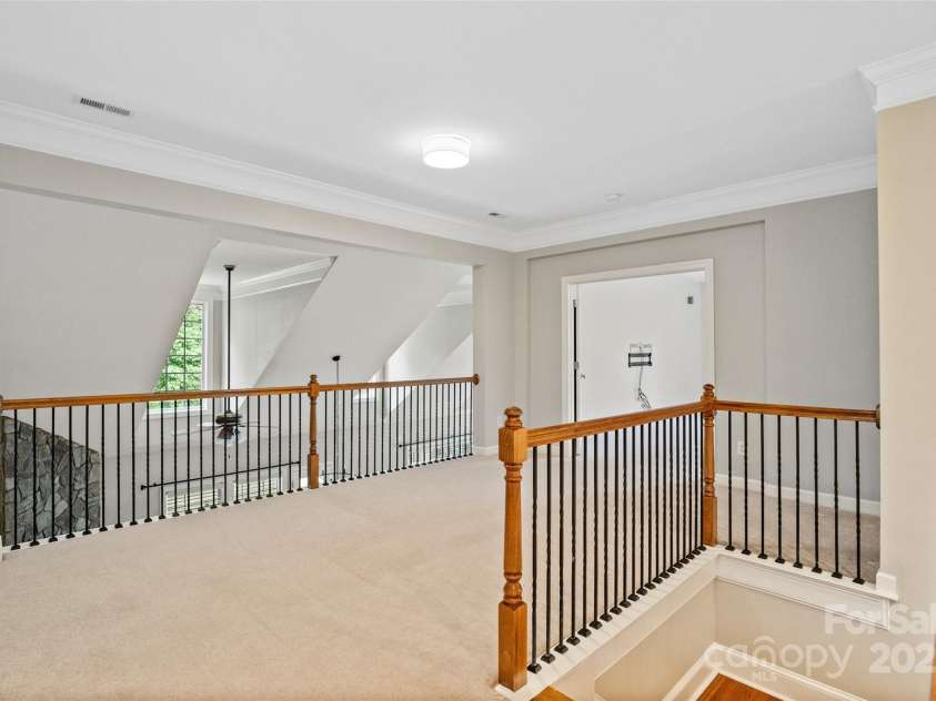 1812 Mill Chase Lane, Waxhaw, NC 28173.  MLS# CAR4270179, YatesRealty ID 18854. Loft