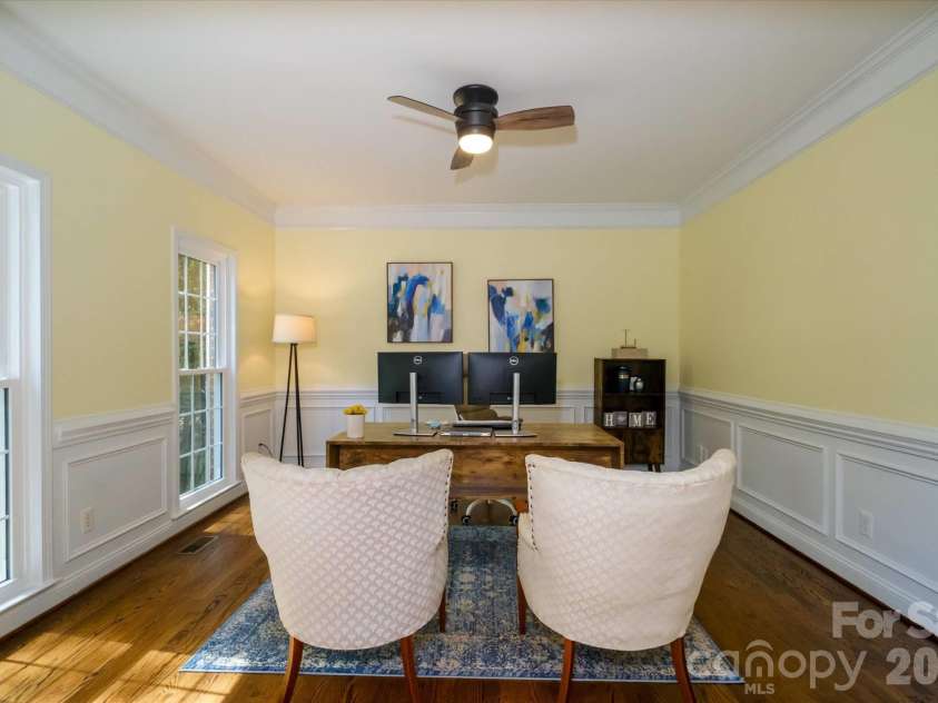 3570 Weddington Oaks Drive, Matthews, NC 28104.  MLS# CAR4356271, YatesRealty ID 18854. 