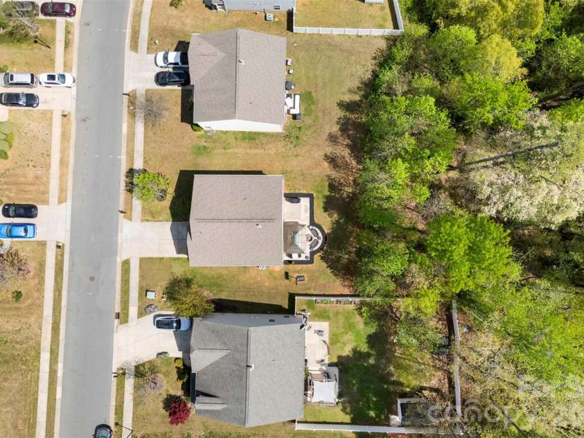 4715 Mcclure Road, Charlotte, NC 28216.  MLS# CAR4403073, YatesRealty ID 18855. 