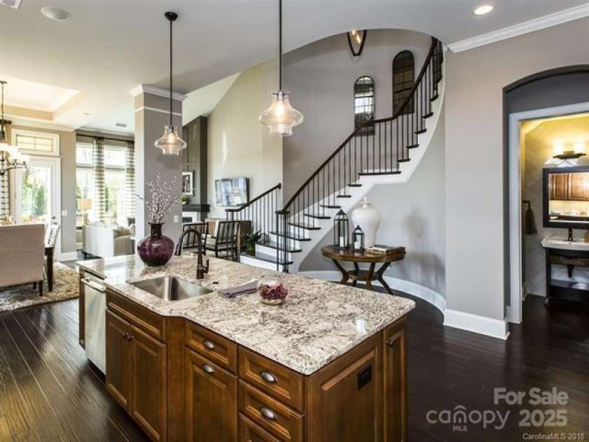 6510 Honeymeade Circle, Charlotte, NC 28277.  MLS# CAR4264502, YatesRealty ID 18855. 