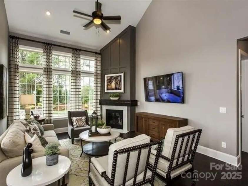 6510 Honeymeade Circle, Charlotte, NC 28277.  MLS# CAR4264502, YatesRealty ID 18855. 