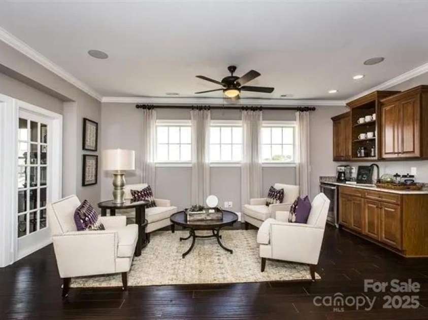 6510 Honeymeade Circle, Charlotte, NC 28277.  MLS# CAR4264502, YatesRealty ID 18855. 