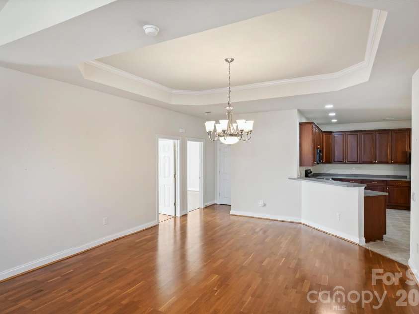 2015 Woodburn Terrace, Matthews, NC 28105.  MLS# CAR4375325, YatesRealty ID 18856. 