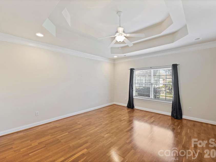 2015 Woodburn Terrace, Matthews, NC 28105.  MLS# CAR4375325, YatesRealty ID 18856. 